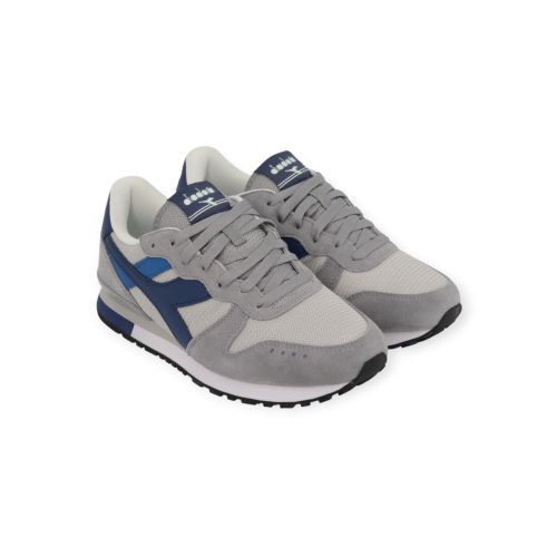 Diadora Camara M2 in grijs / blauw voor heren. Diadora Camara M2 in grijs / blauw voor heren.