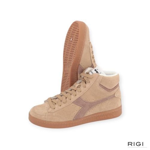 Diadora Game High Suède enkel sneaker in lichtbruinsuède voor dames. 