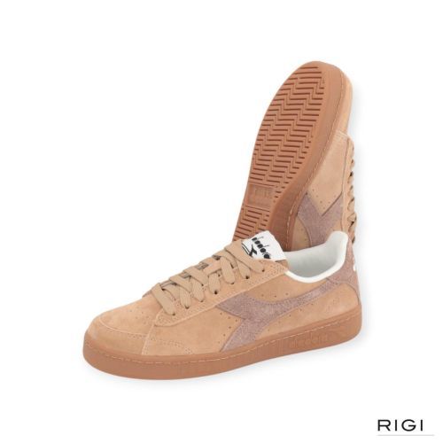 Diadora Game Low-Suède sneaker in lichtbruinsuède voor dames. 