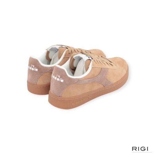 Diadora Game Low-Suède sneaker in lichtbruinsuède voor dames. 