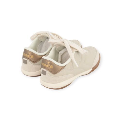 Diadora Gold Indoor Metal dames sneaker in het beige leer.