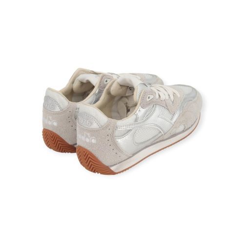 Diadora Heritage Equipe Revenge Iride sneaker voor dames in zilver. 