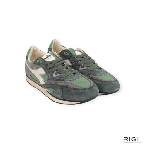 Diadora Heritage Equipe Revenge Nylon used in groen suède met nylon voor heren. Diadora Heritage Equipe Revenge Nylon used in groen suède met nylon voor heren.