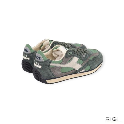 Diadora Heritage Equipe Revenge Nylon used in groen suède met nylon voor heren. Diadora Heritage Equipe Revenge Nylon used in groen suède met nylon voor heren.