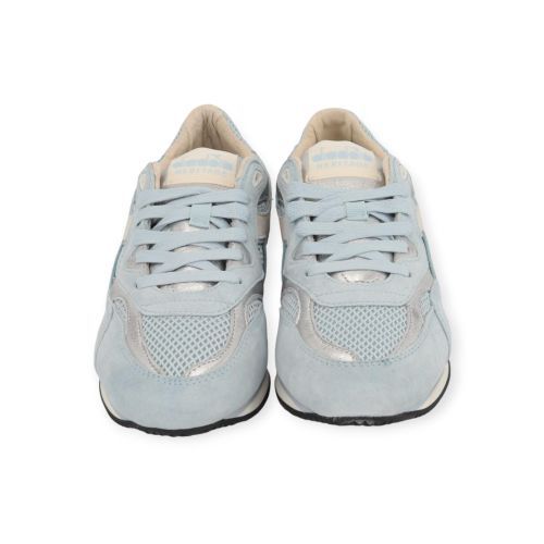 Diadora Heritage Equipe Revenge Iride sneaker voor dames in lichtblauw.