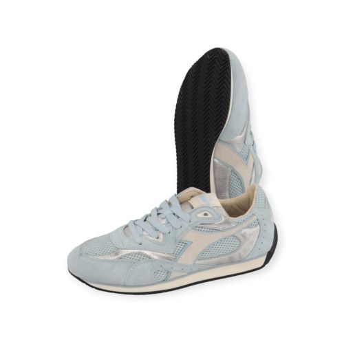 Diadora Heritage Equipe Revenge Iride sneaker voor dames in lichtblauw.