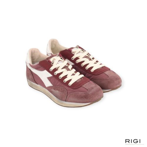 Diadora Heritage Equipe Vela dames sneaker in paars suede en nylon. Diadora Heritage Equipe Vela dames sneaker in paars suede en nylon.