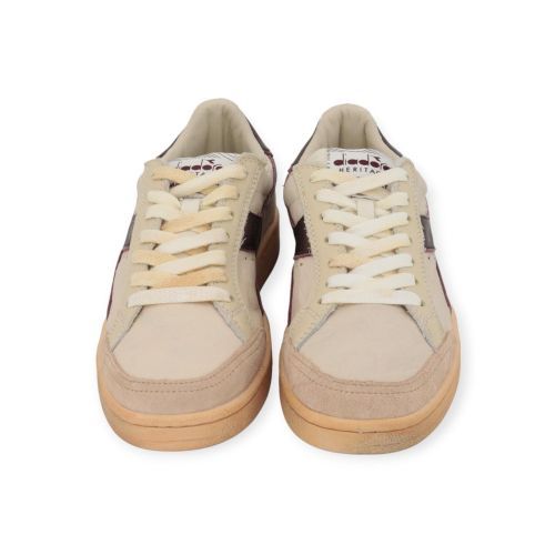 Diadora Heritage prestige aged italia dames sneaker in off wit met brons leer.