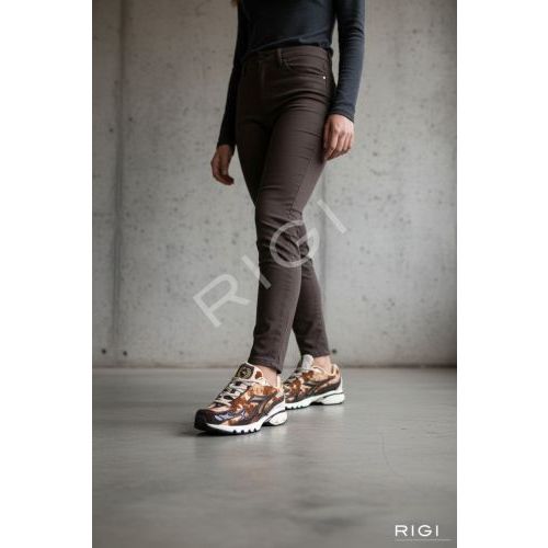 Diadora Mythos Propulsion 280 Jungle voor dames in cow print met bruin lakleer. 