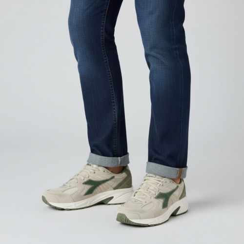 Diadora Mythos Star sneaker taupe met groen.