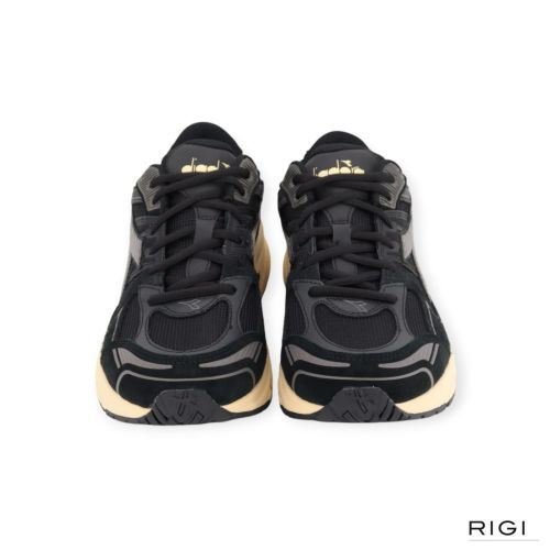Diadora Mythos Star in zwart suède/ mesh voor heren. 