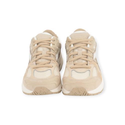 Diadora Mythos Star sneaker beige. Diadora Mythos Star sneaker beige.