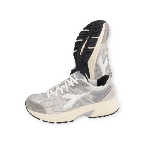 Diadora Mythos Star sneaker grijs zilver. Diadora Mythos Star sneaker grijs zilver.