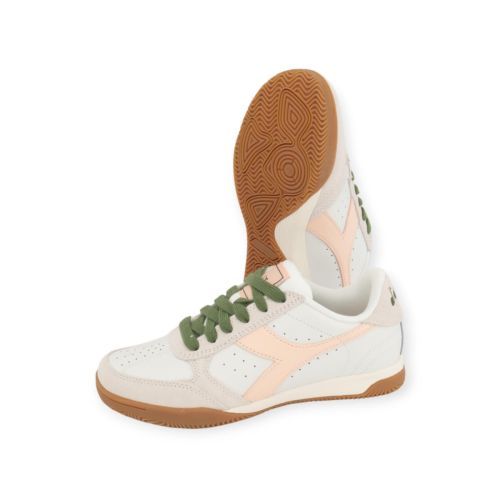 Diadora Seoul Indoor sneaker voor dames in wit leer met roze. Diadora Seoul Indoor sneaker voor dames in wit leer met roze.