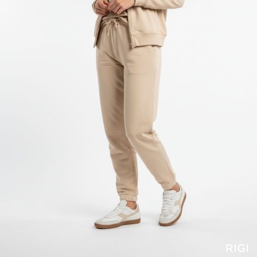 Diadora trainer metal in wit met off wit leer.