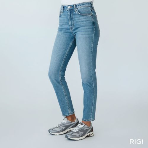 Diadora velara dames sneaker in het zilver met bordeaux. Diadora velara dames sneaker in het zilver met bordeaux.