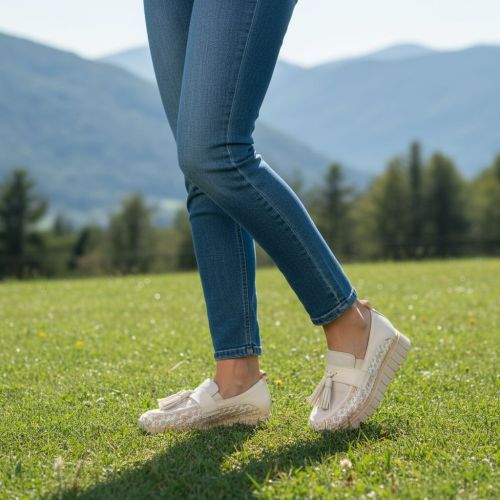 Dl Sport dames mocassin in beige raffia leer. Dl Sport dames mocassin in beige raffia leer.