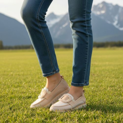 Dl Sport dames mocassin in beige leer.