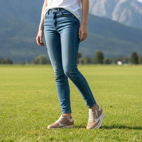 Dl Sport dames sneaker in camel suede.