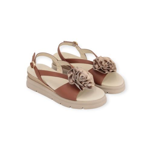 Dl Sport 7045 dames sandaal in het cognac met brons leer.