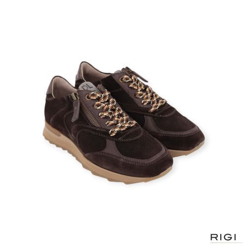 DL Sport 7141 dames sneaker in donker bruin suede. DL Sport 7141 dames sneaker in donker bruin suede.