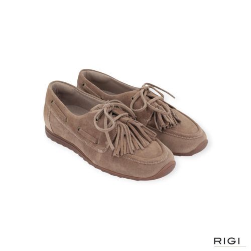 DL-Sport 7159 mocassin in licht bruin suède voor dames. DL-Sport 7159 mocassin in licht bruin suède voor dames.
