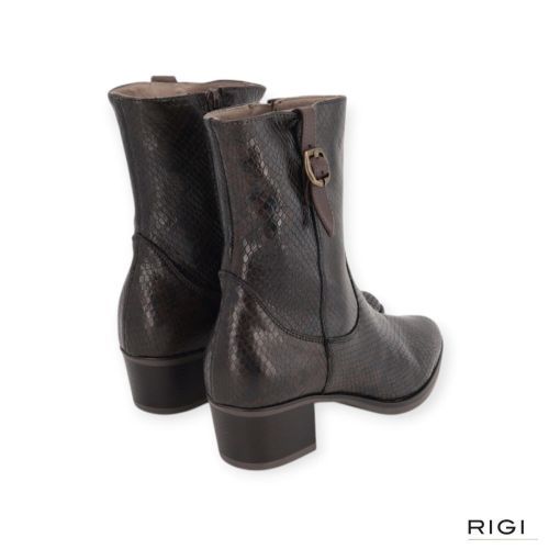 Dl-Sport 7231 enkellaars in bruin python leer voor dames. Dl-Sport 7231 enkellaars in bruin python leer voor dames.