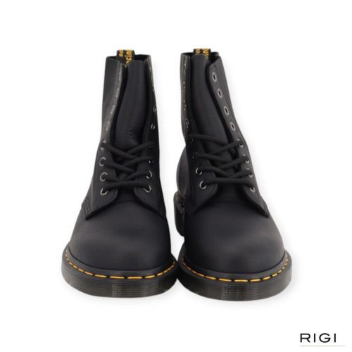 Dr.Martens enkellaars 1460 Pascal in zwart ambassador leer voor dames. Dr.Martens enkellaars 1460 Pascal in zwart ambassador leer voor dames.