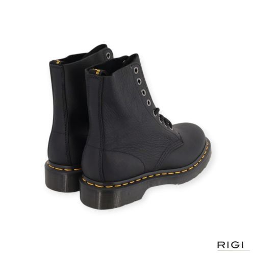 Dr.Martens enkellaars 1460 Pascal in zwart ambassador leer voor dames. Dr.Martens enkellaars 1460 Pascal in zwart ambassador leer voor dames.