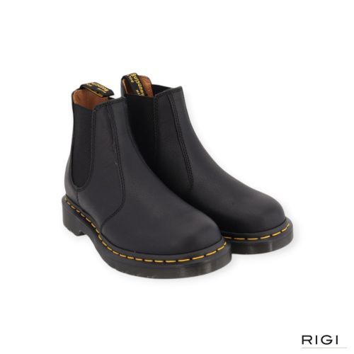 Dr Martens enkellaars Ambassador v2976 oor dames in zwart leer. 