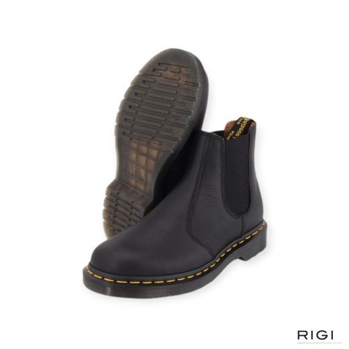Dr Martens enkellaars Ambassador v2976 oor dames in zwart leer. 