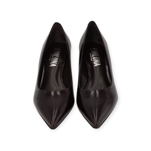 Evaluna 5503 dames pump in bruin lak leer. Evaluna 5503 dames pump in bruin lak leer.