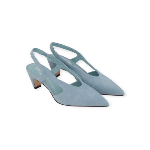 Evaluna 5612 dames pump in licht blauw suede slingback. Evaluna 5612 dames pump in licht blauw suede slingback.
