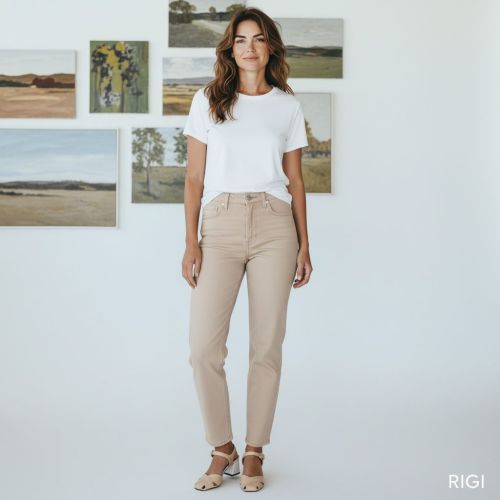 Evaluna 6313 sandaal in beige craquelé lakleer met voor dames. Evaluna 6313 sandaal in beige craquelé lakleer met voor dames.