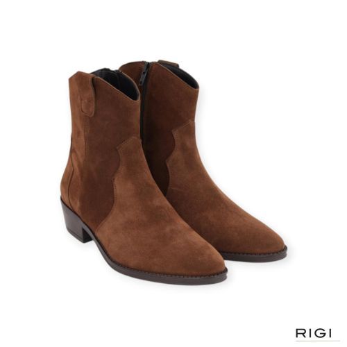 Evaluna PE01 enkellaars in cognac suède voor dames. 