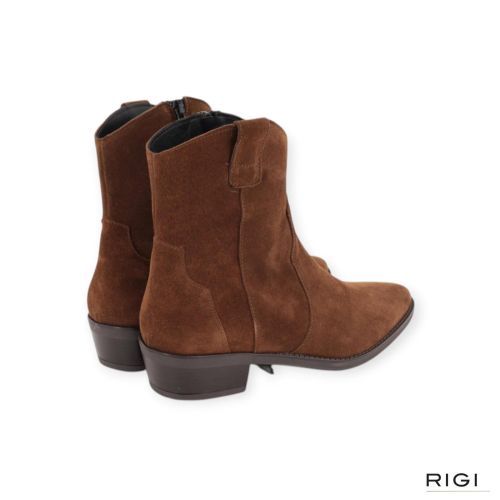 Evaluna PE01 enkellaars in cognac suède voor dames. 