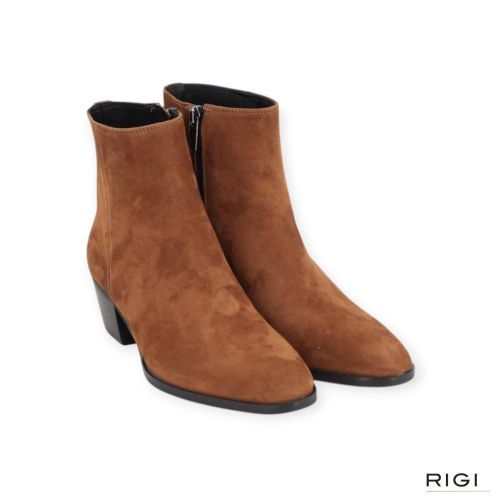 Evaluna W003 enkellaars in cognac suède voor dames. 