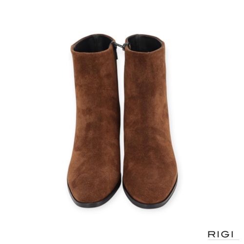 Evaluna W010 enkellaars in cognac suède voor dames. 