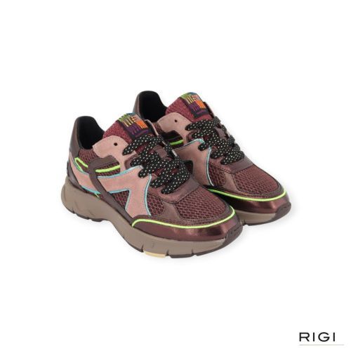 Floris Van Bommel Daysi 09.02 SFW-10174-84.01 sneaker in bordeaux mettalic mesh met roze suède voor dames. Floris Van Bommel Daysi 09.02 SFW-10174-84.01 sneaker in bordeaux mettalic mesh met roze suède voor dames.