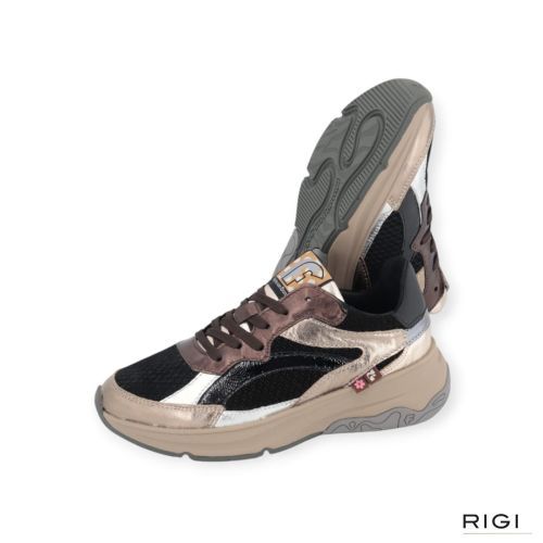 Floris Van Bommel Holli 02.04 SFW-10141-92.01 sneaker in brons metallic met zwarte mesh voor dames. Floris Van Bommel Holli 02.04 SFW-10141-92.01 sneaker in brons metallic met zwarte mesh voor dames.