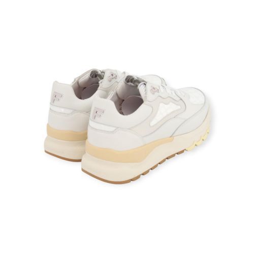 Floris Van Bommel sneaker voor dames in wit en off wit.