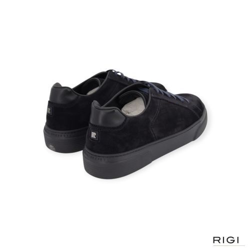 Fratelli Rossetti 47526 sneaker in blauw suède voor heren. 