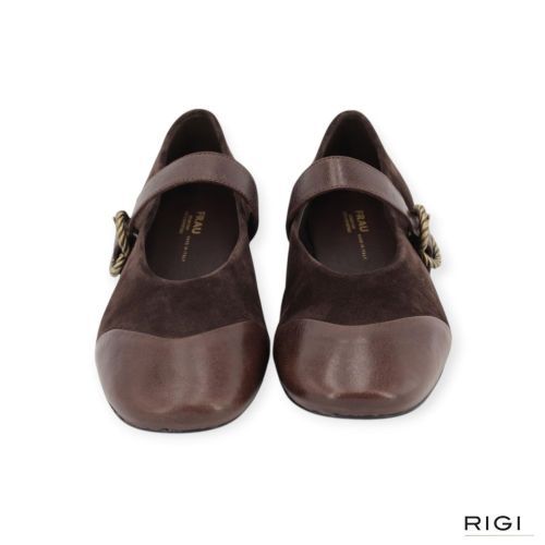 Frau Dallas ballerina van Frau in bruin suede leer voor dames. Frau Dallas ballerina van Frau in bruin suede leer voor dames.