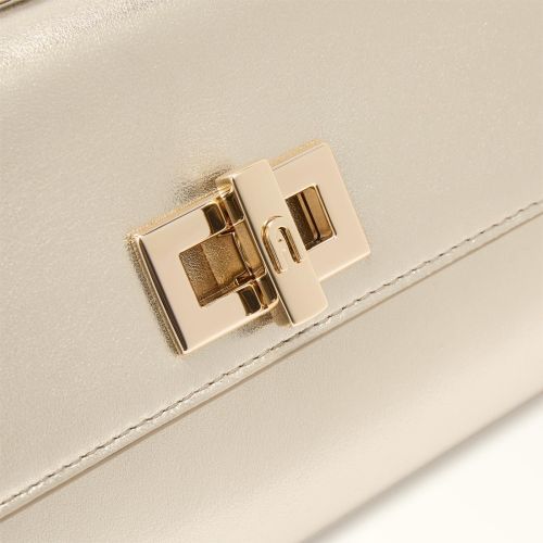 Furla Clara crossbody handtas in goud metallic leer voor dames. 