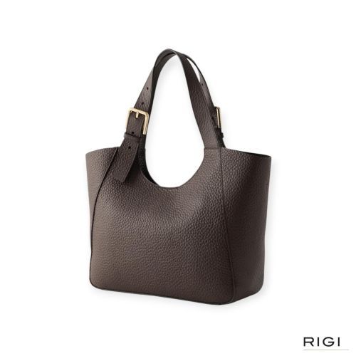 Furla Dora M tote WB02130 BX4482 handtas in bruin leer voor dames. Furla Dora M tote WB02130 BX4482 handtas in bruin leer voor dames.