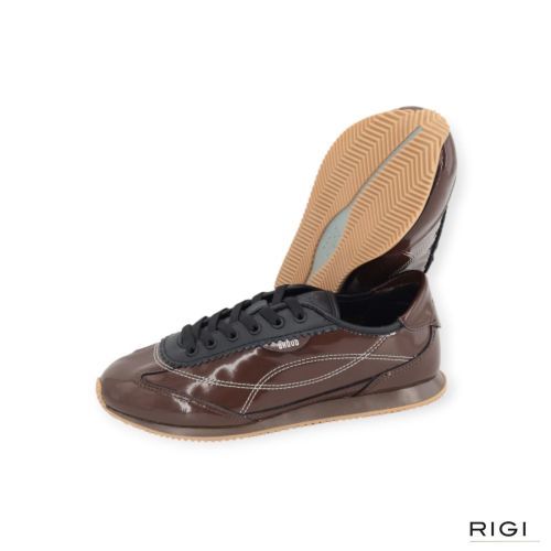 Ghoud Rush Minima Low sneaker in bruin lakleer voor dames. Ghoud Rush Minima Low sneaker in bruin lakleer voor dames.