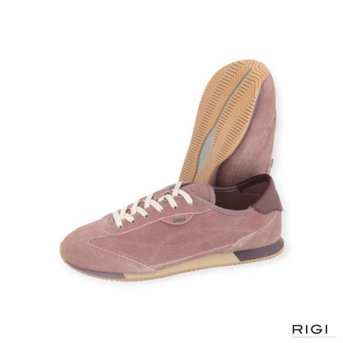 Ghoud Rush Minima Low sneaker in roze suède voor dames. 