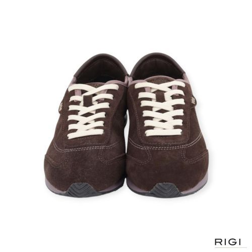 Ghoud Rush Minima Low sneaker in bruin suède voor dames. 