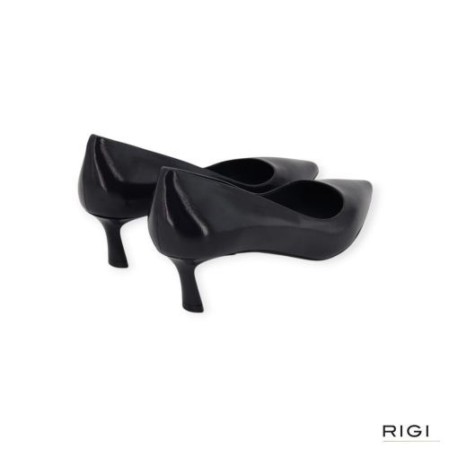 Gianmarco F. pump AW007 in blauw leer voor dames. Gianmarco F. pump AW007 in blauw leer voor dames.
