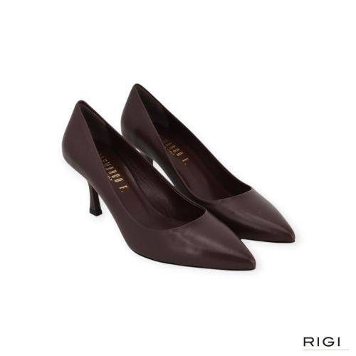 Gianmarco F. pump AW135 in bruin leer voor dames. 